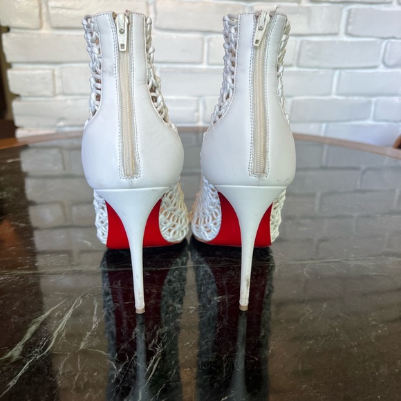 Christian Louboutin woven white leather zipper booties Dust bag included ❤️ - Picture 4 of 12